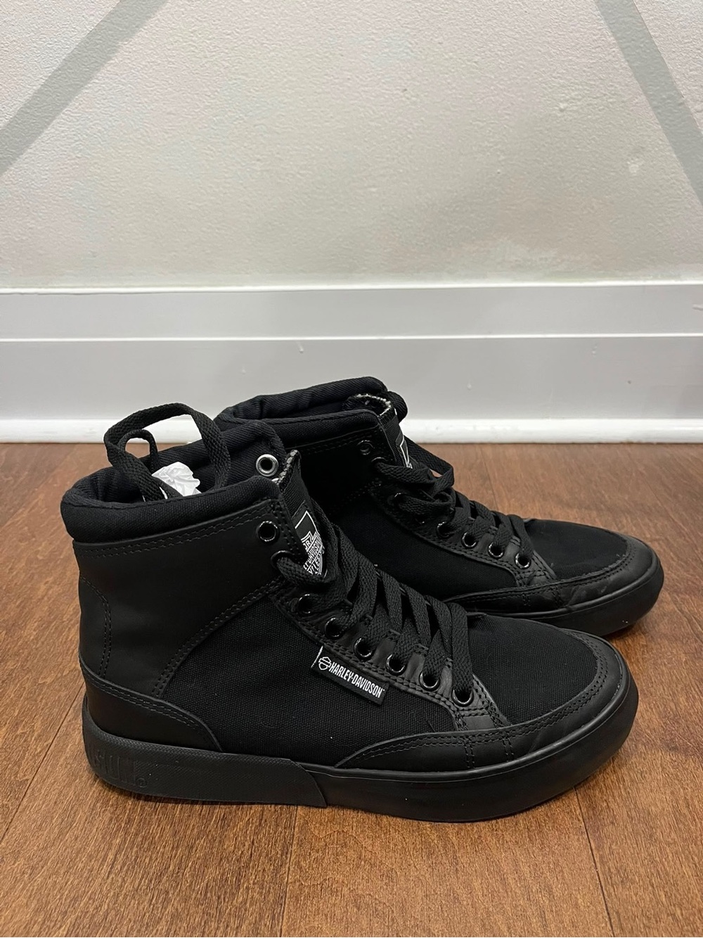 Harley-Davidson Black High-Top Canvas Sneakers with Subtle Logo